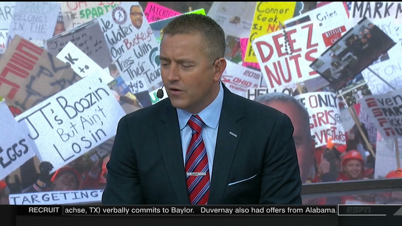 Illustration for article titled Deez Nuts: Your Ohio State College GameDay Sign Roundup